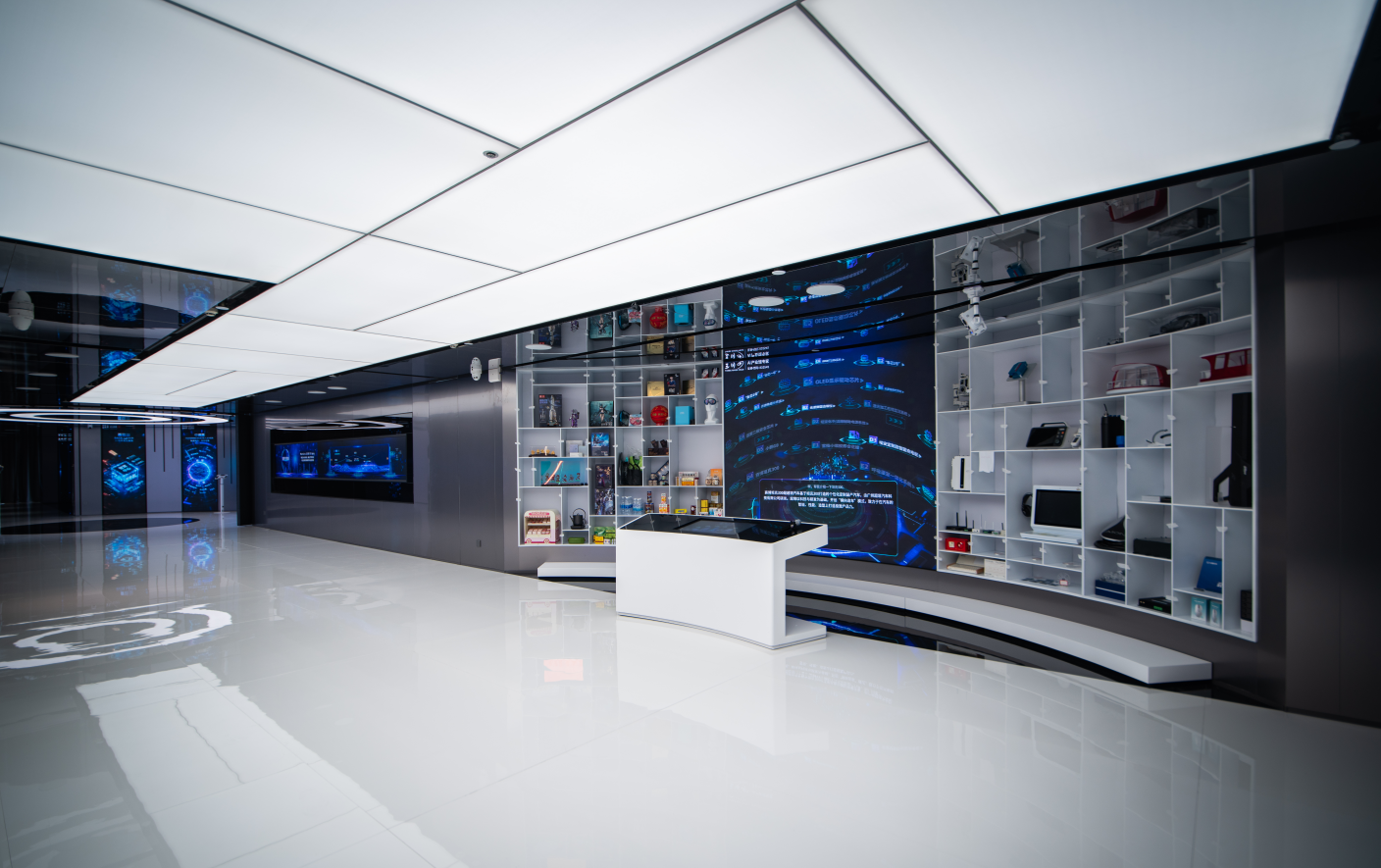 MOSS智能讲解机器人 4